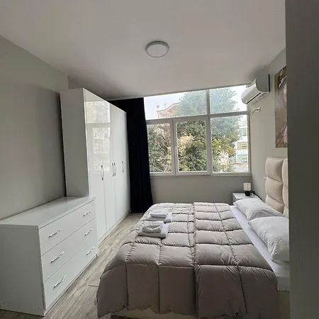 Dennys Center 2 Apartment *