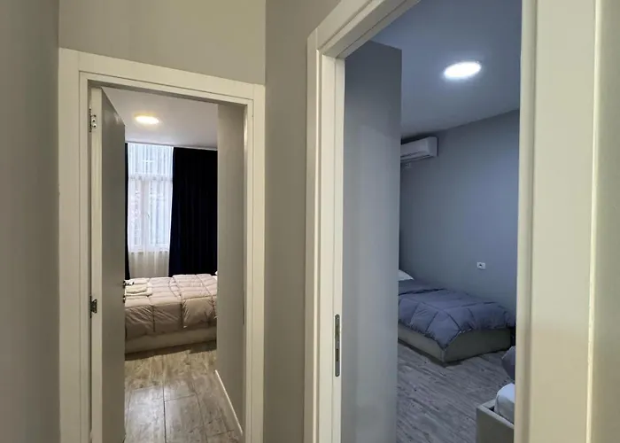 Dennys Center 2 Apartment *